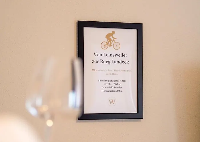 מלון דירות Weinstrasse No 8 